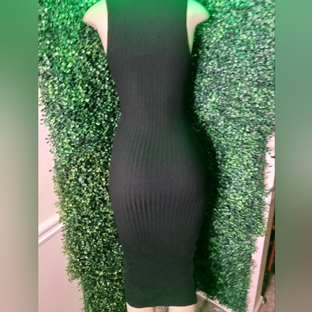 Hera Collection Black Midi Dress - Picture 3 of 4
